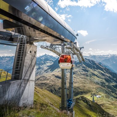 © b.lateral GmbH & Co. KG