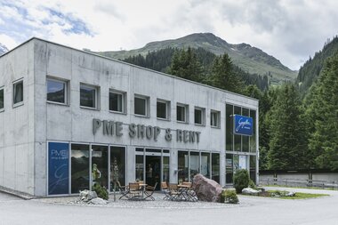 © copyright by www.christophschoech.com